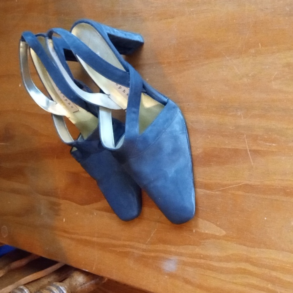 Black heals